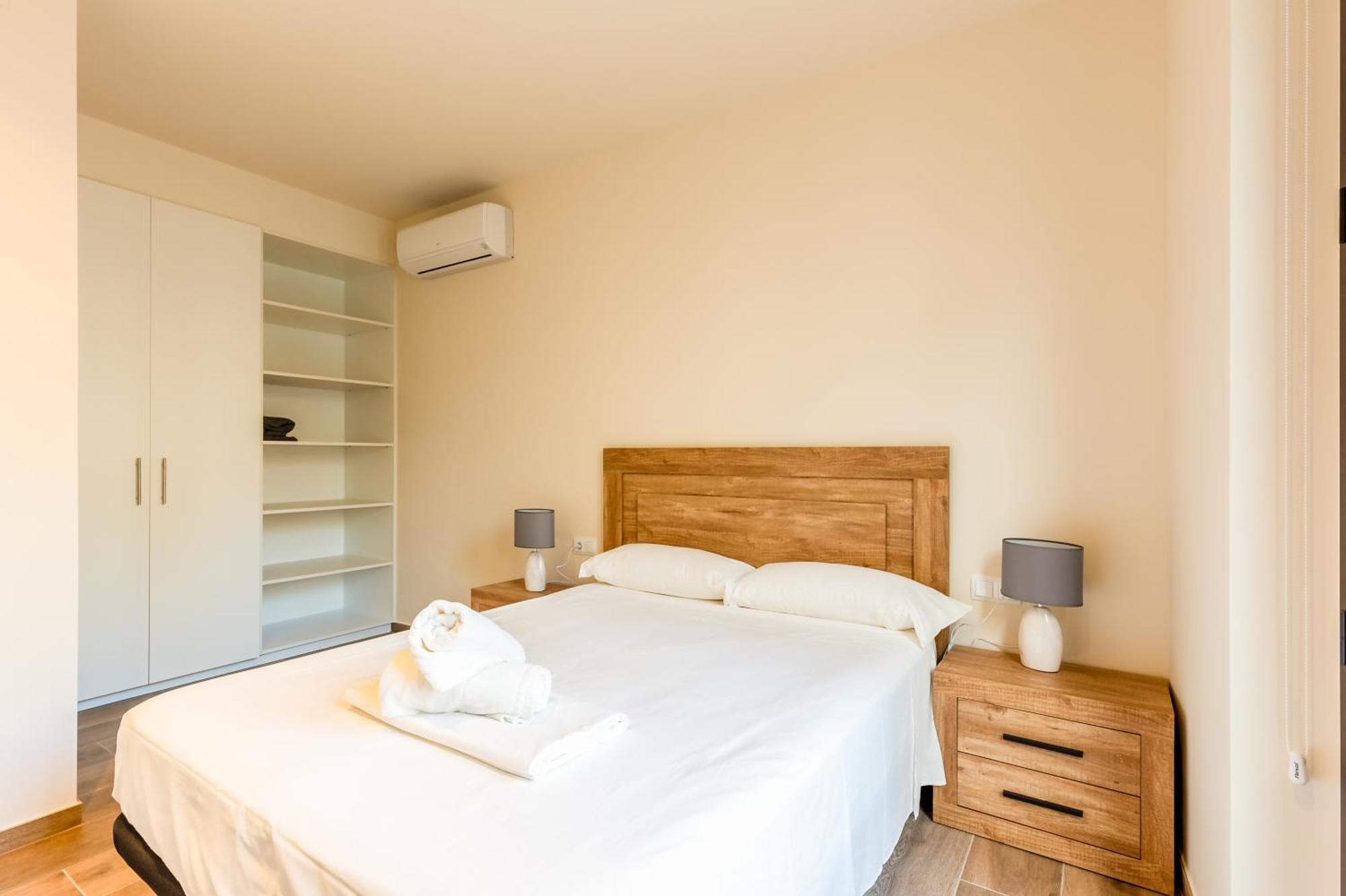 Can Cintet 1 Apartamento En La Plaza De 贝萨卢 外观 照片