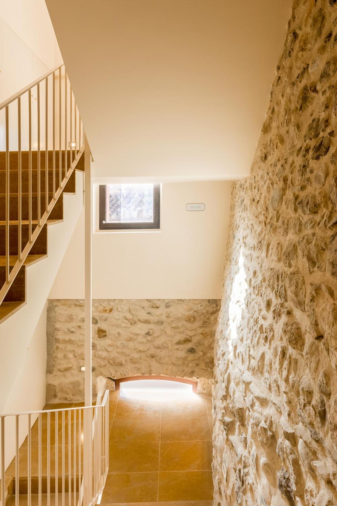 Can Cintet 1 Apartamento En La Plaza De 贝萨卢 外观 照片
