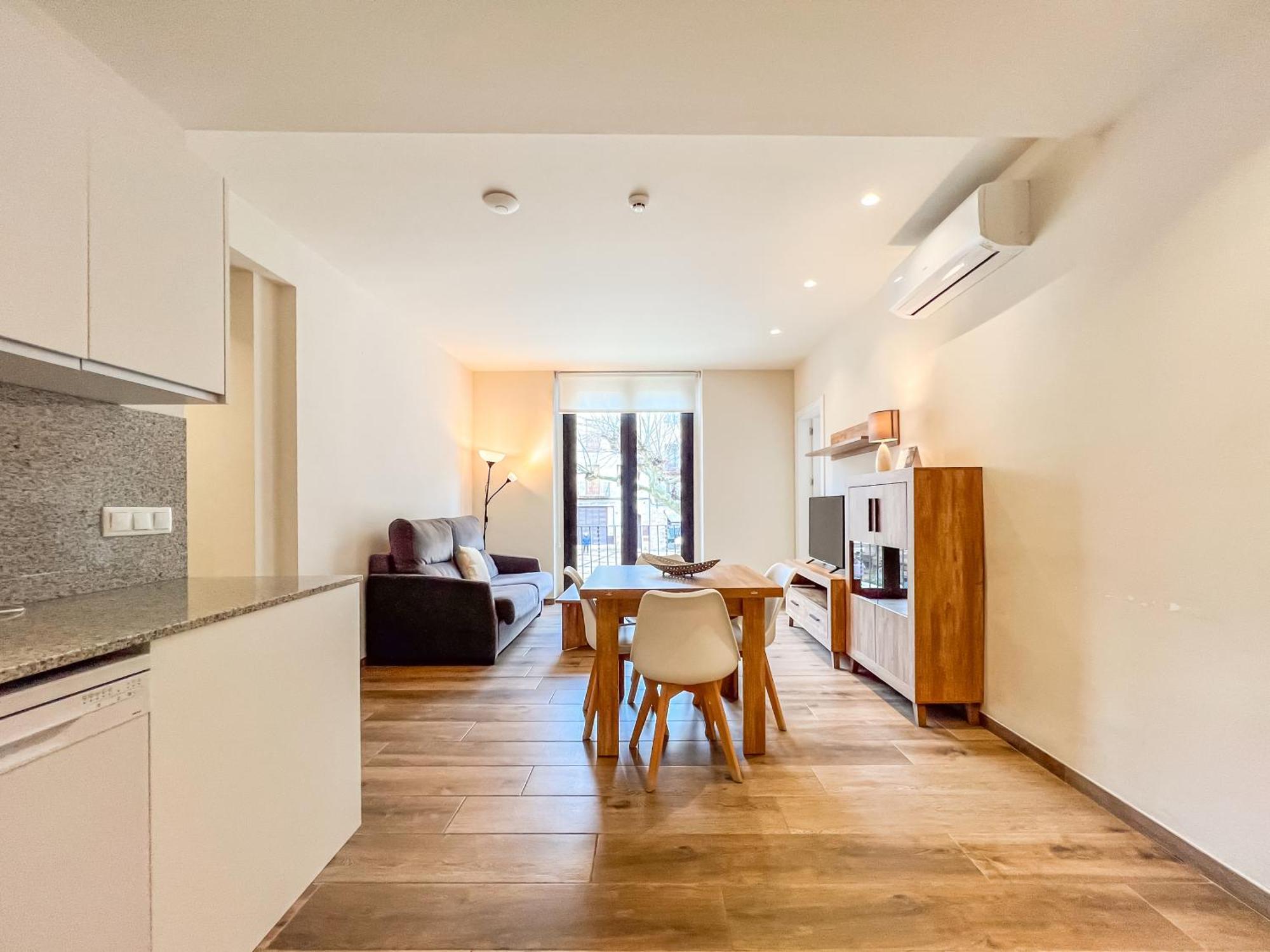 Can Cintet 1 Apartamento En La Plaza De 贝萨卢 外观 照片