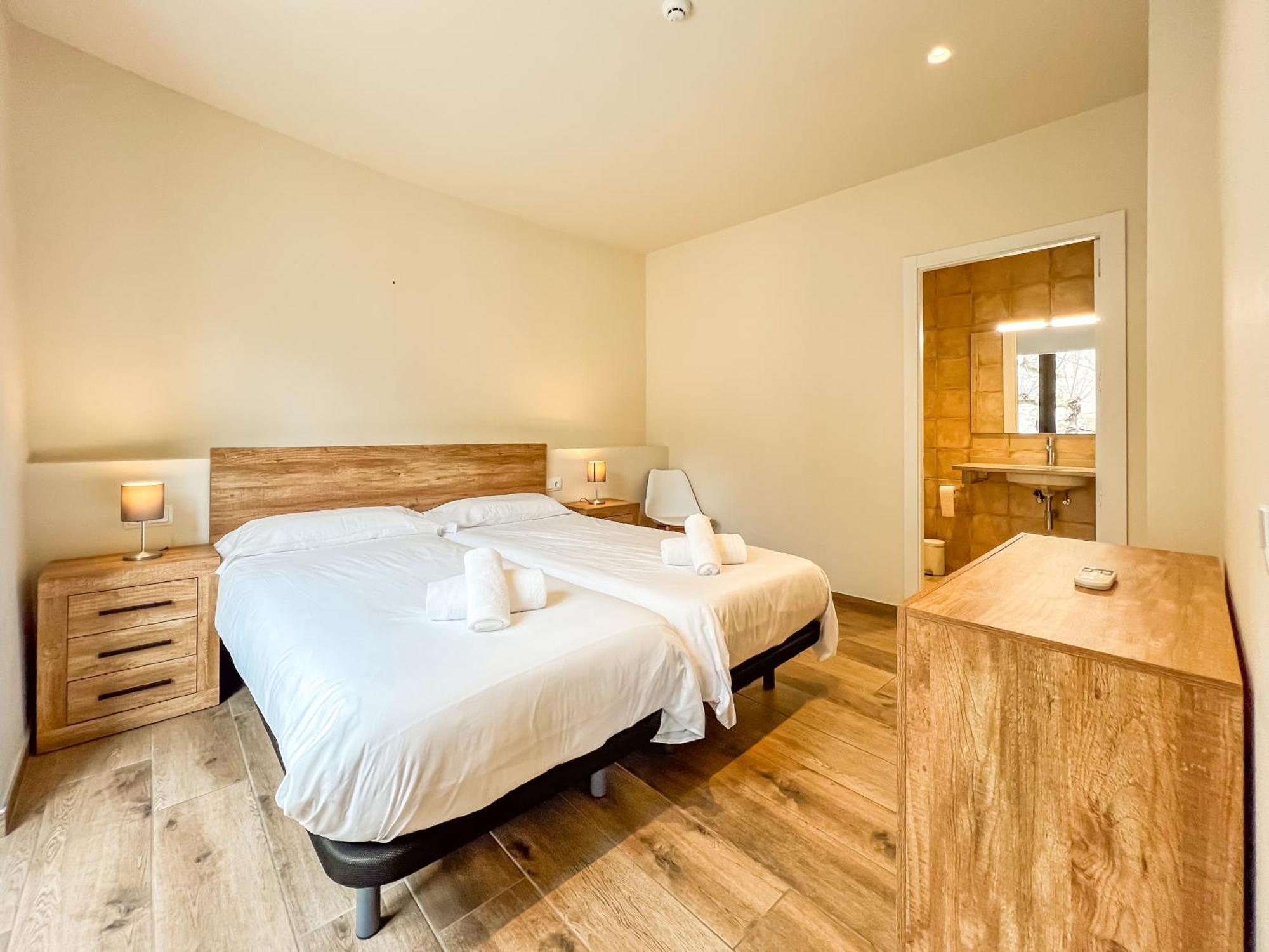 Can Cintet 1 Apartamento En La Plaza De 贝萨卢 外观 照片