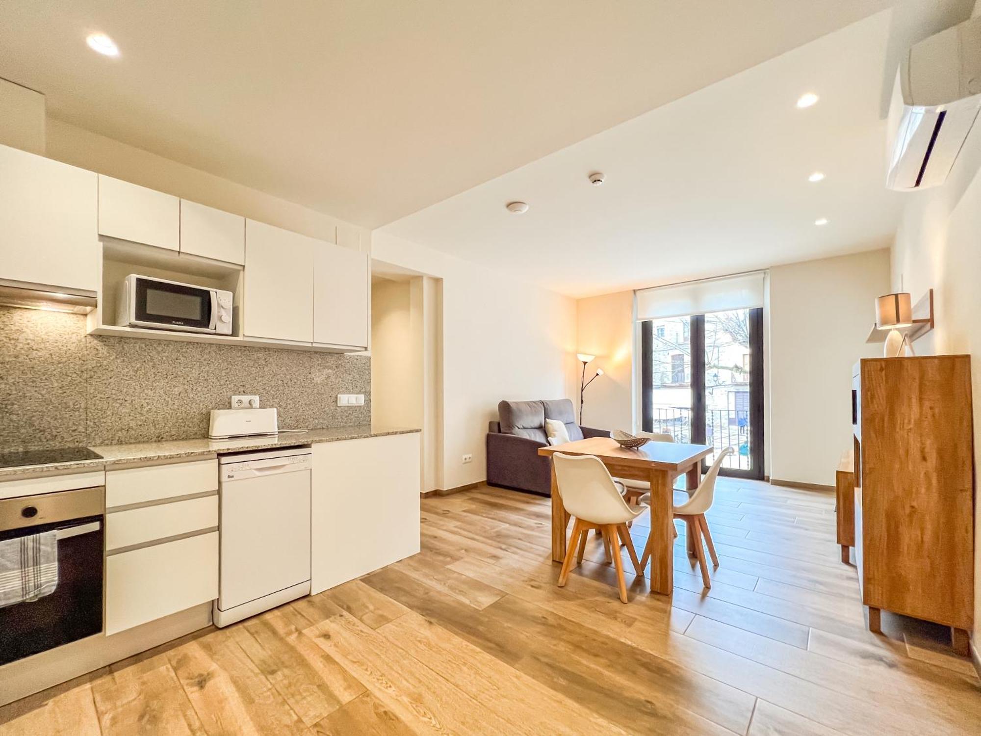 Can Cintet 1 Apartamento En La Plaza De 贝萨卢 外观 照片
