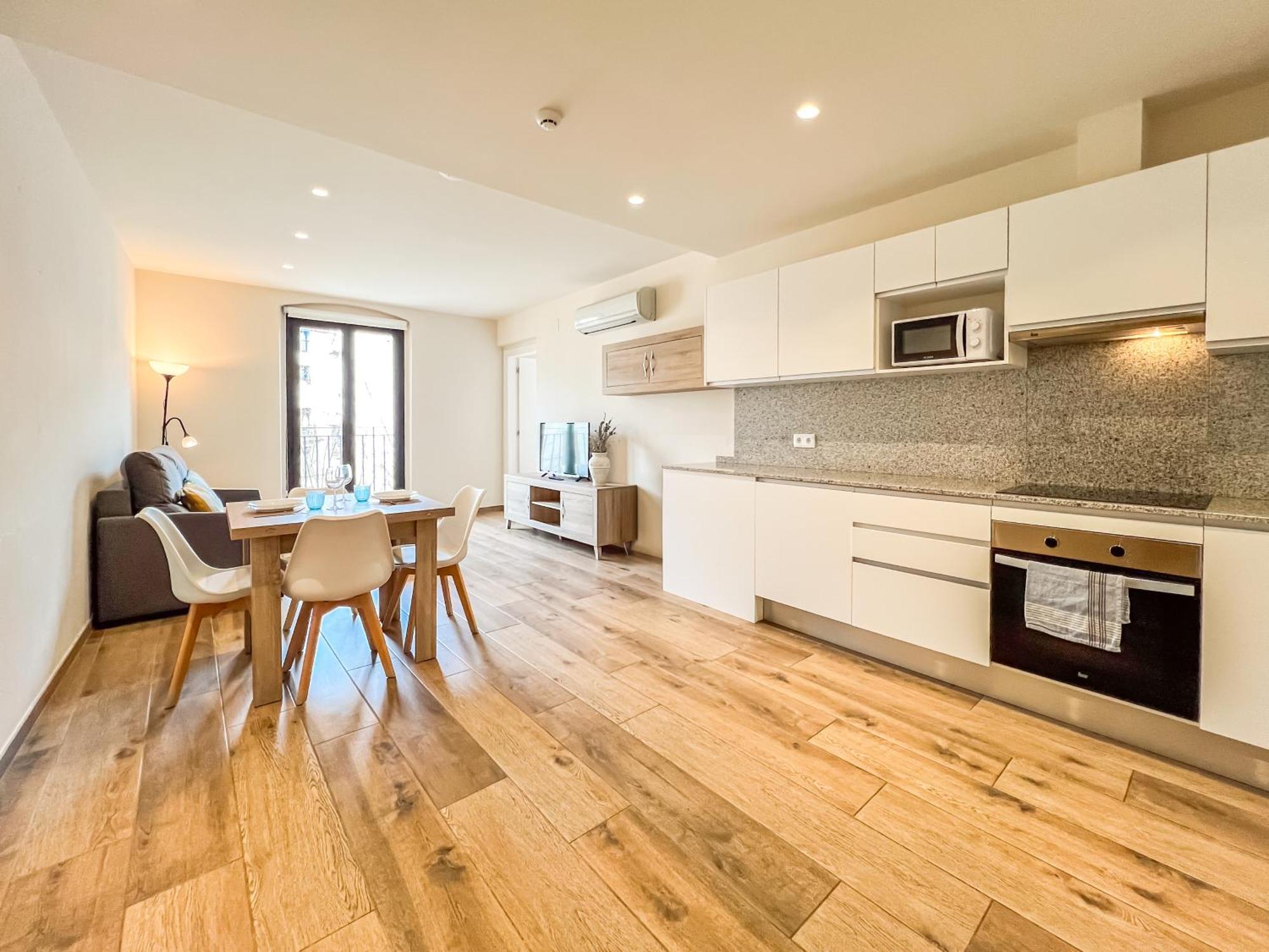 Can Cintet 1 Apartamento En La Plaza De 贝萨卢 外观 照片