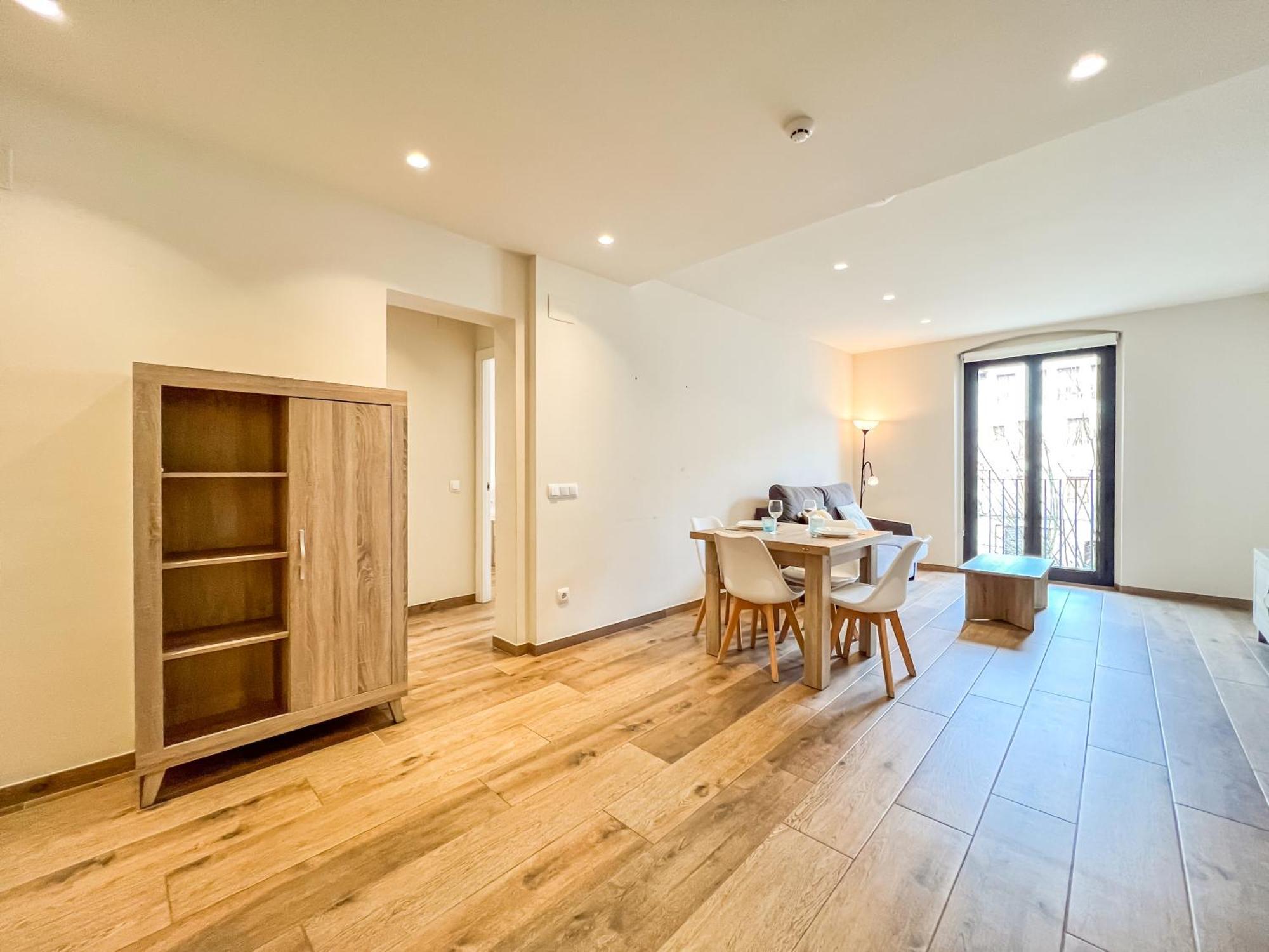 Can Cintet 1 Apartamento En La Plaza De 贝萨卢 外观 照片