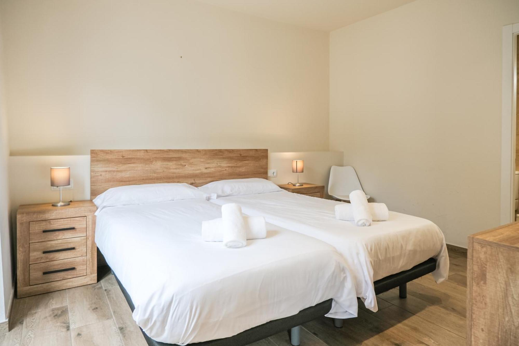 Can Cintet 1 Apartamento En La Plaza De 贝萨卢 外观 照片